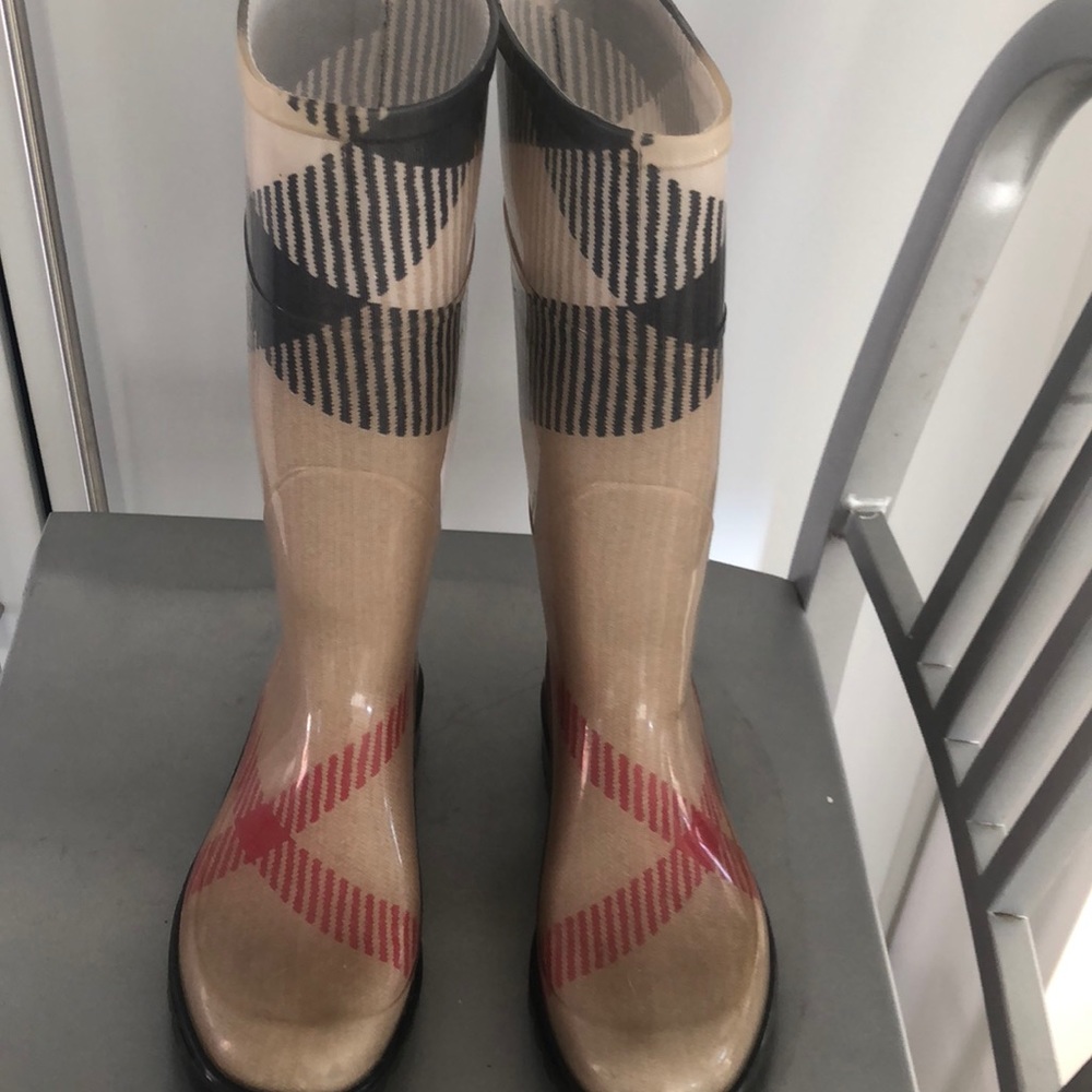 Burberry rain boots